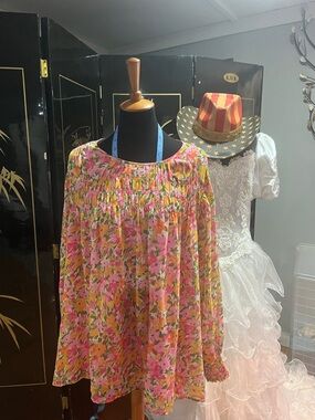 Terra & Sky Pink and Orange Floral Smocked Yoke Blouse RE